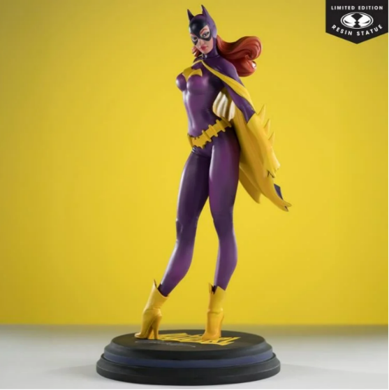 McFarlane Toys - J. Scott Campbell DC Cover Girls Batgirl 1/8 Scale Limited Edition Statue