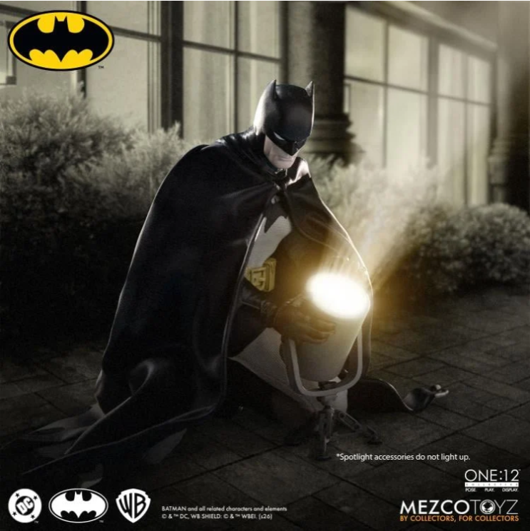 Mezco Toyz: Batman: Year One One:12 Collective Batman Action Figure