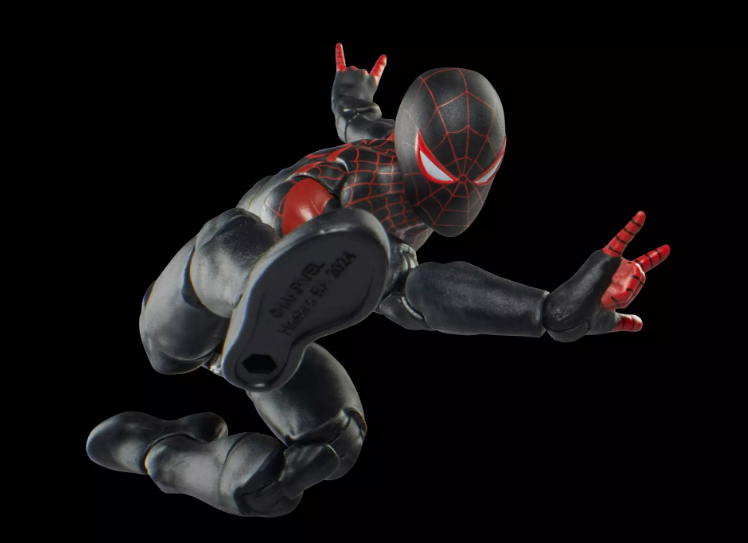 Hasbro: Mini-Comics Ultimate Spider-Man #1 Marvel Legends - Miles Morales Action Figure